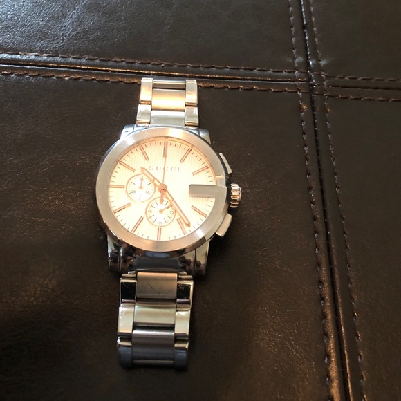 Gucci Other - Large Men’s Gucci watch
